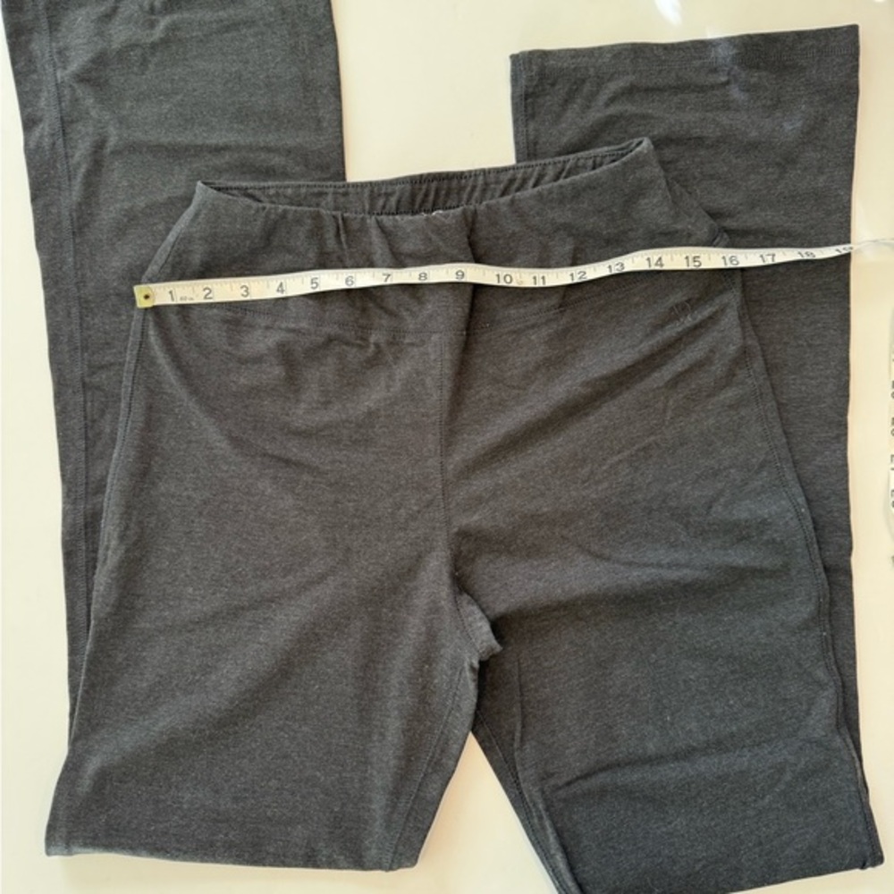 NEW YORK & COMPANY CHARCOAL GRAY WOMENS FLARED HIGH WAISTED LEGGINGS SIZE MEDIUM